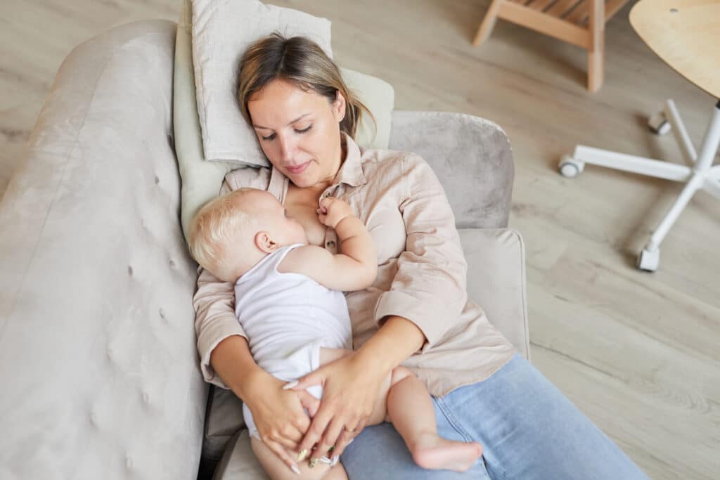 How Breastfeeding Moms Can Reduce Neck and Back Pain
